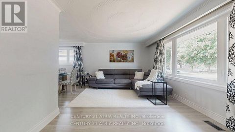 82 CLEMENTINE SQUARE Toronto (Woburn) ON M1G2V7