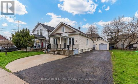 6 EASTERN AVENUE Brampton (Queen Street Corridor) ON L6W1X6