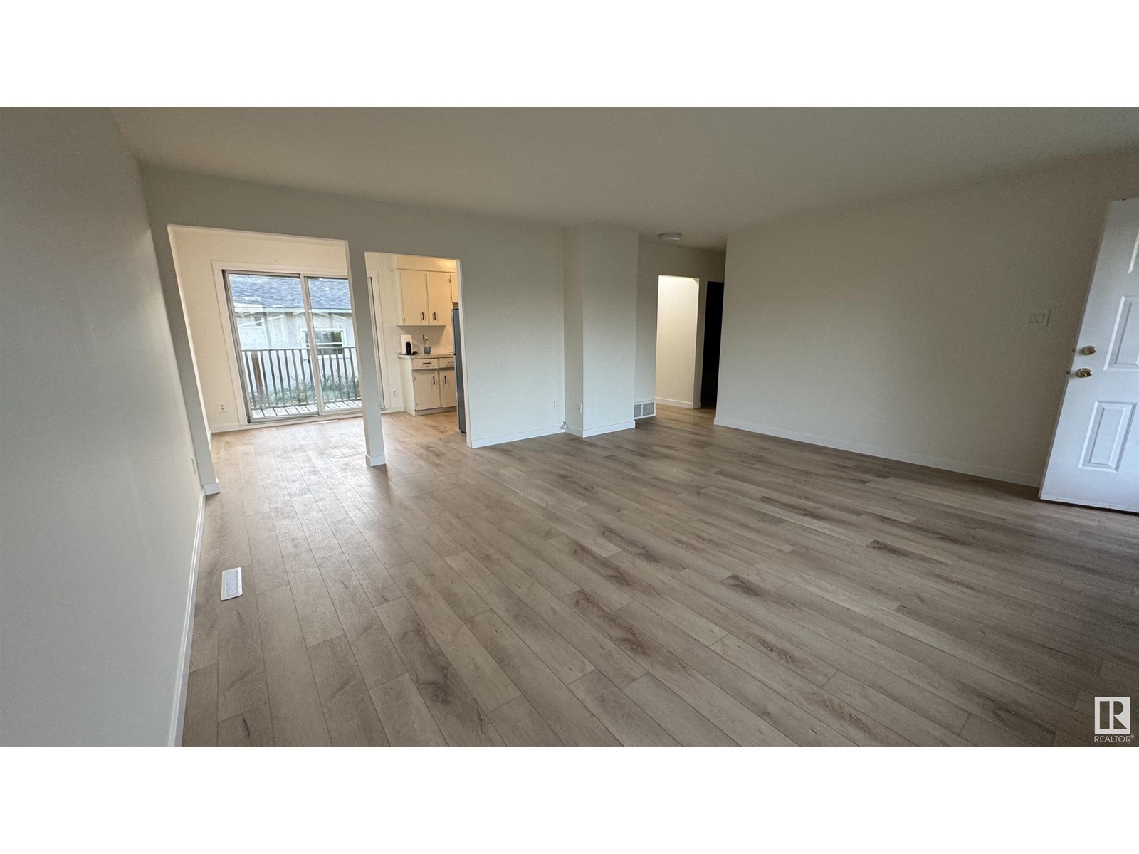 12916 135 ST NW