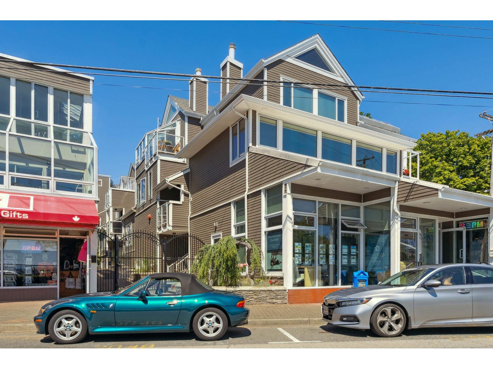 1107 ELM STREET