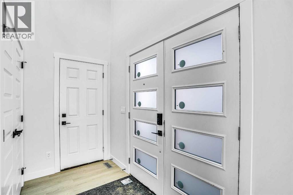 384 Homestead Grove NE