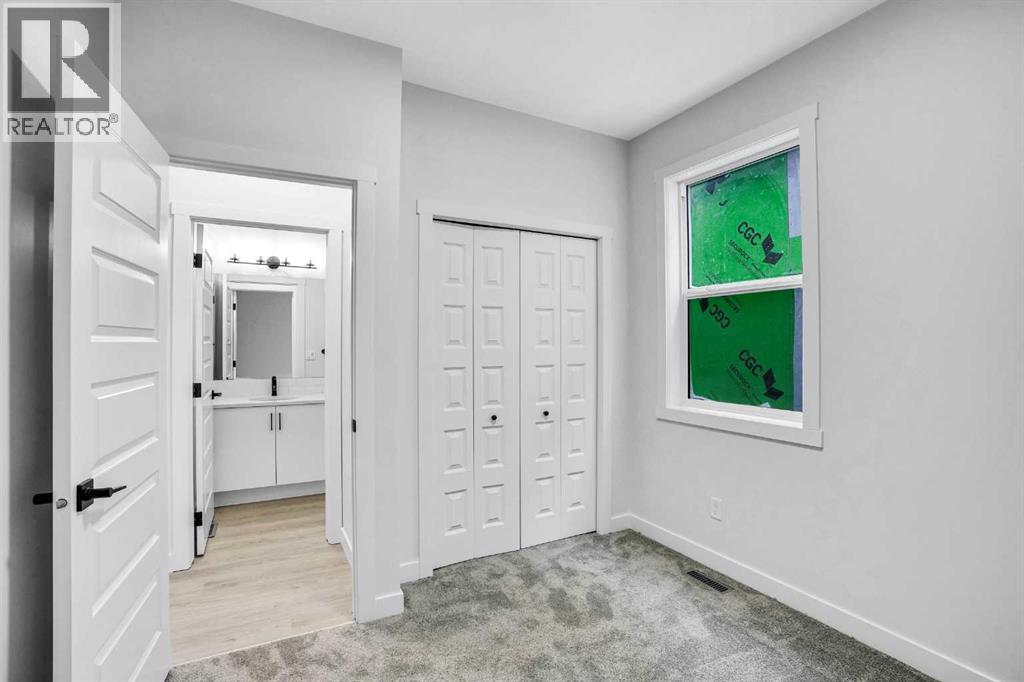 384 Homestead Grove NE