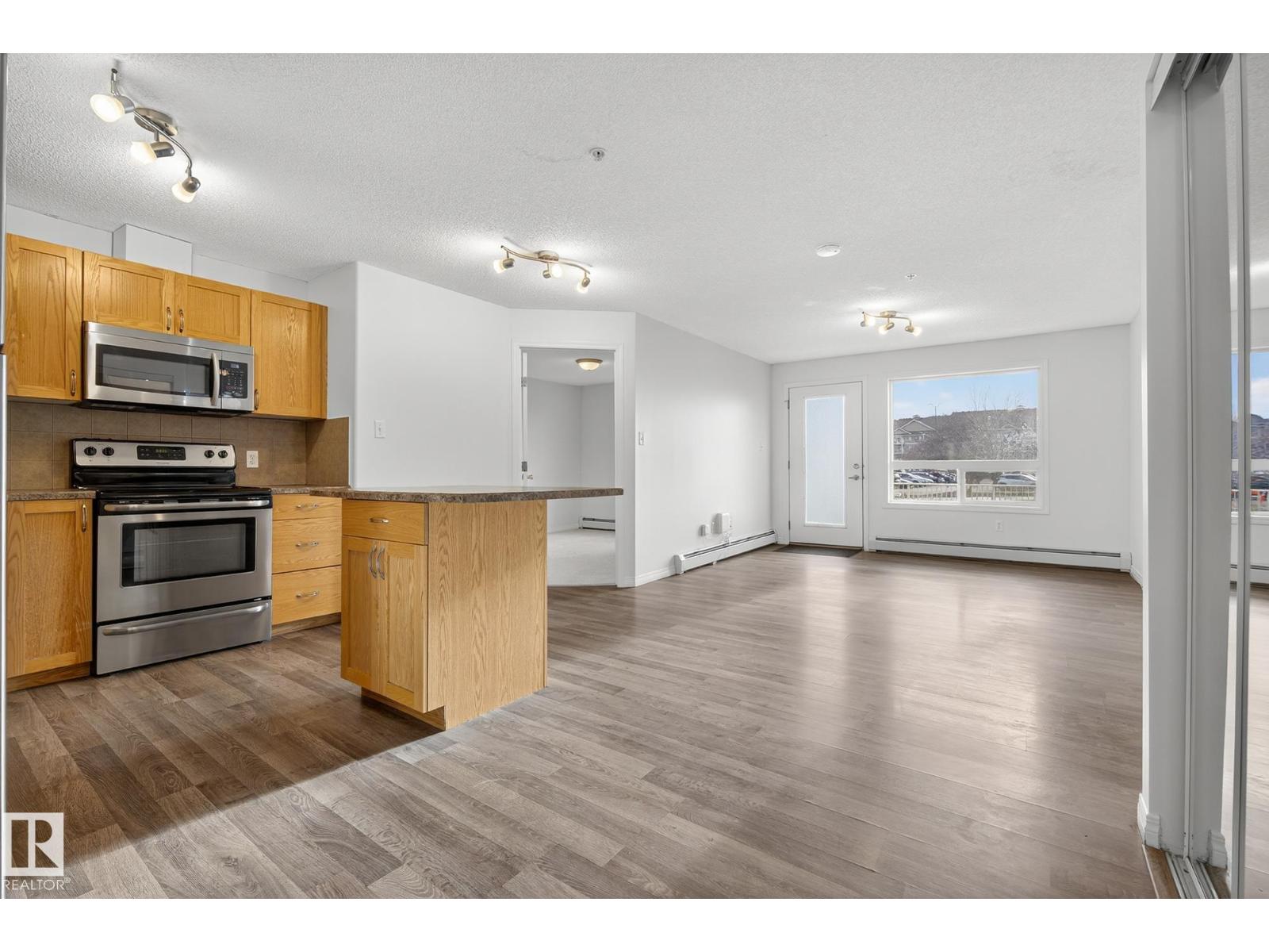 #1124 330 CLAREVIEW STATION DR NW