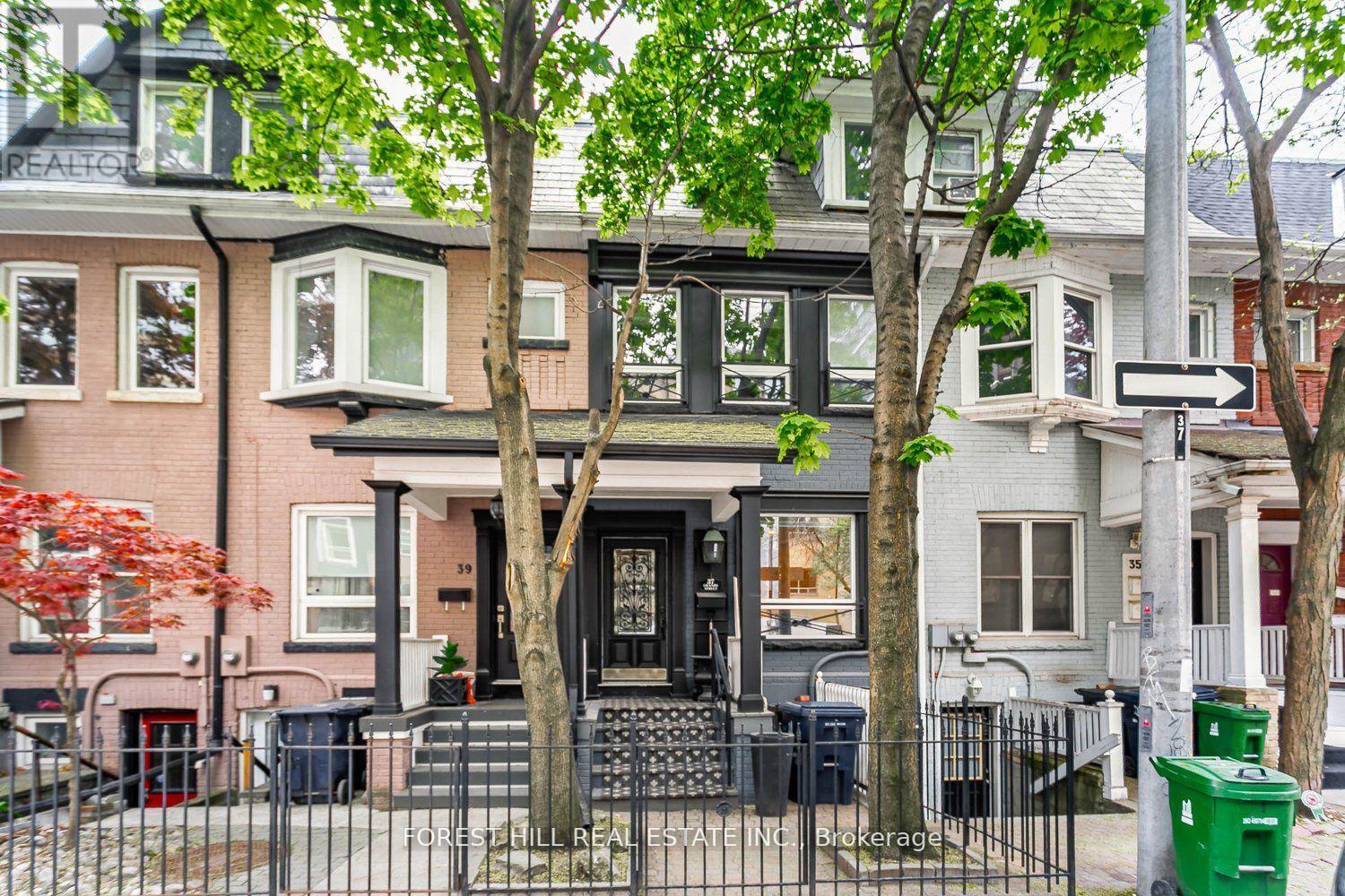 UPPER - 37 GRANBY STREET