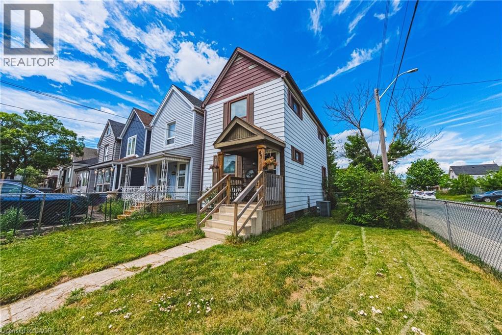 47 FRASER Avenue