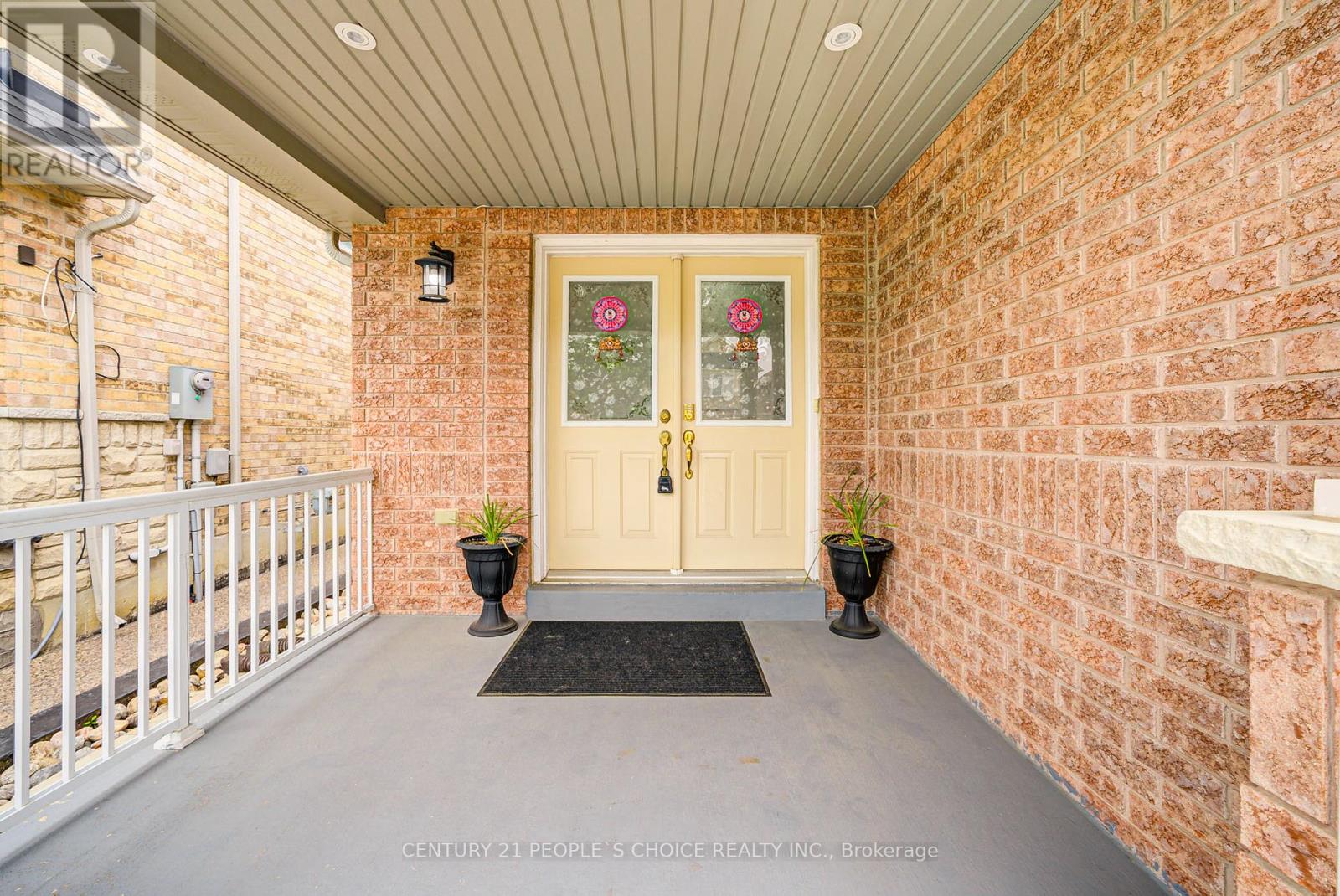 7 HEATHBROOK AVENUE
