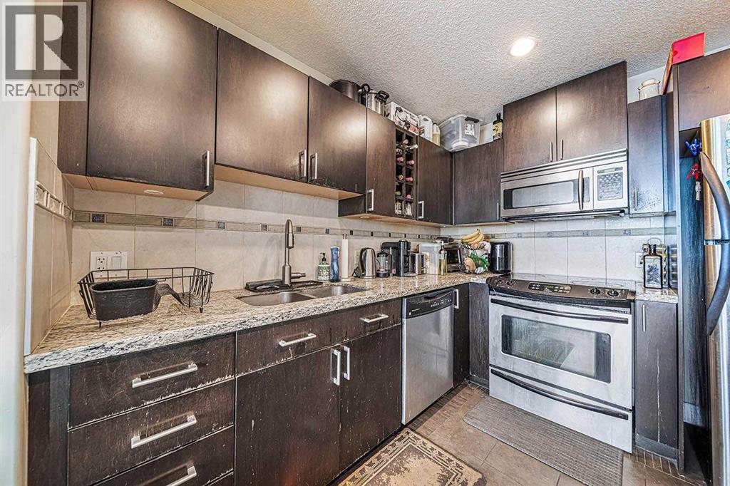 2102, 77 Spruce Place SW