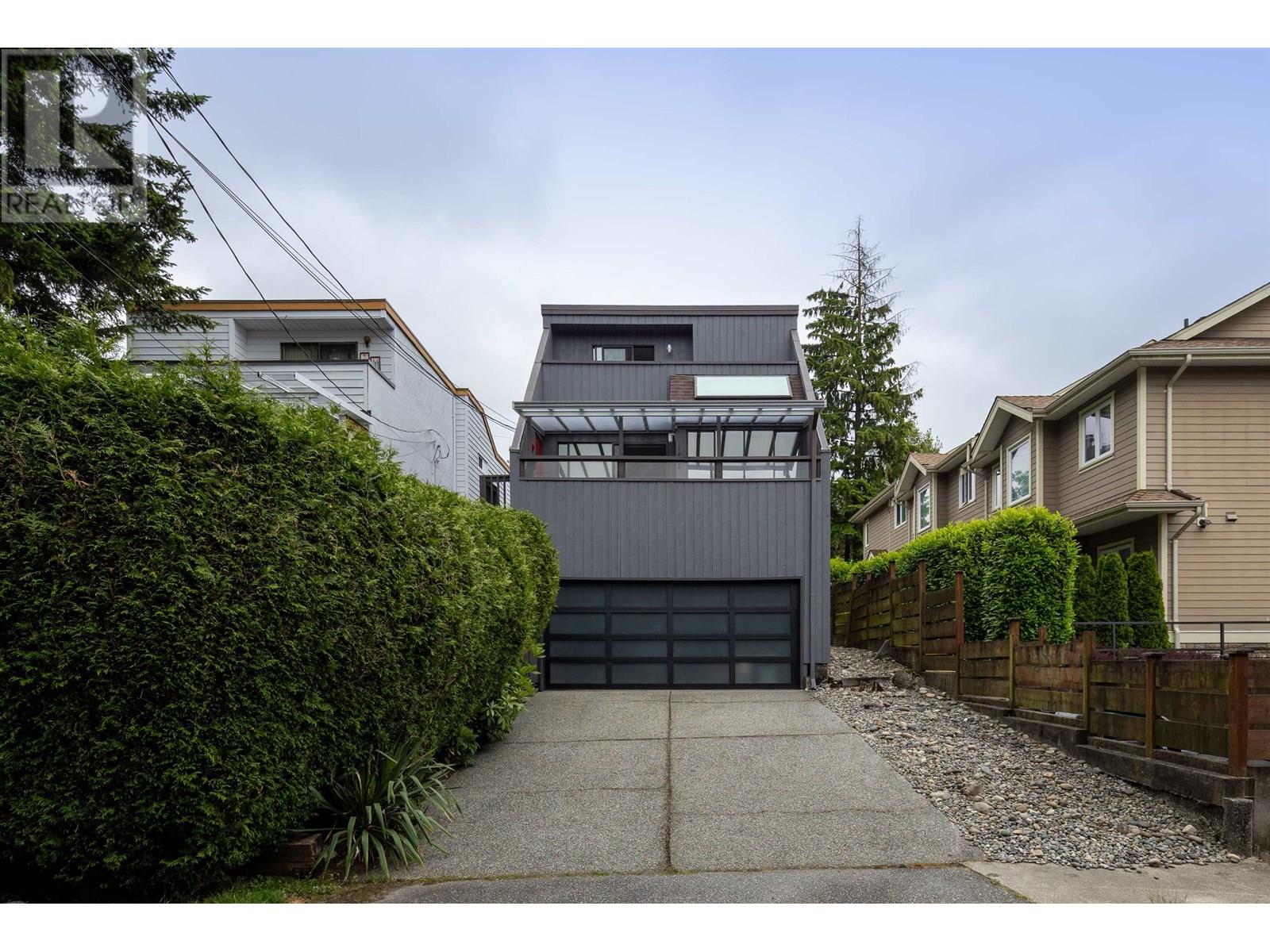 1915 CHESTERFIELD AVENUE