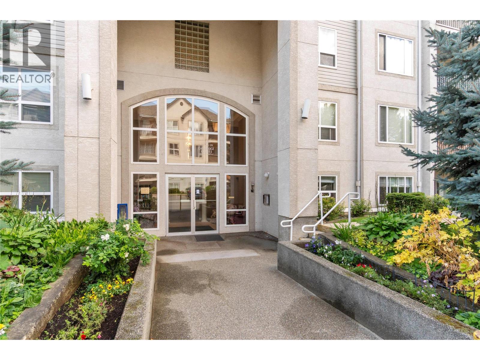 650 3rd Street SW