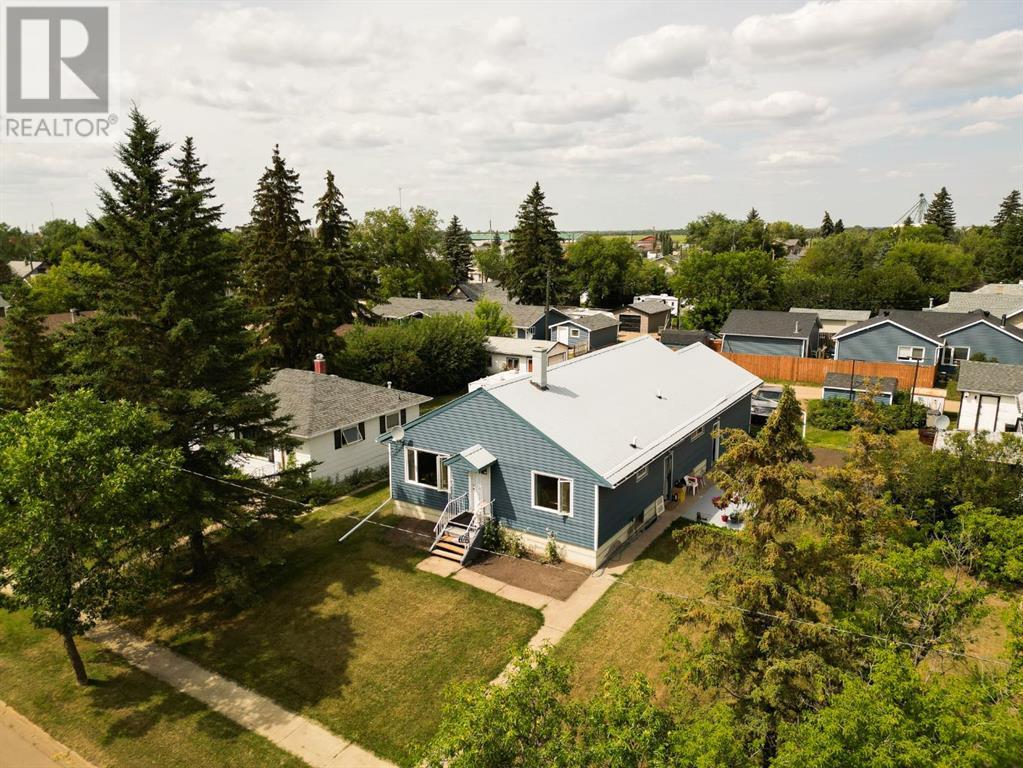 4504 49 Ave