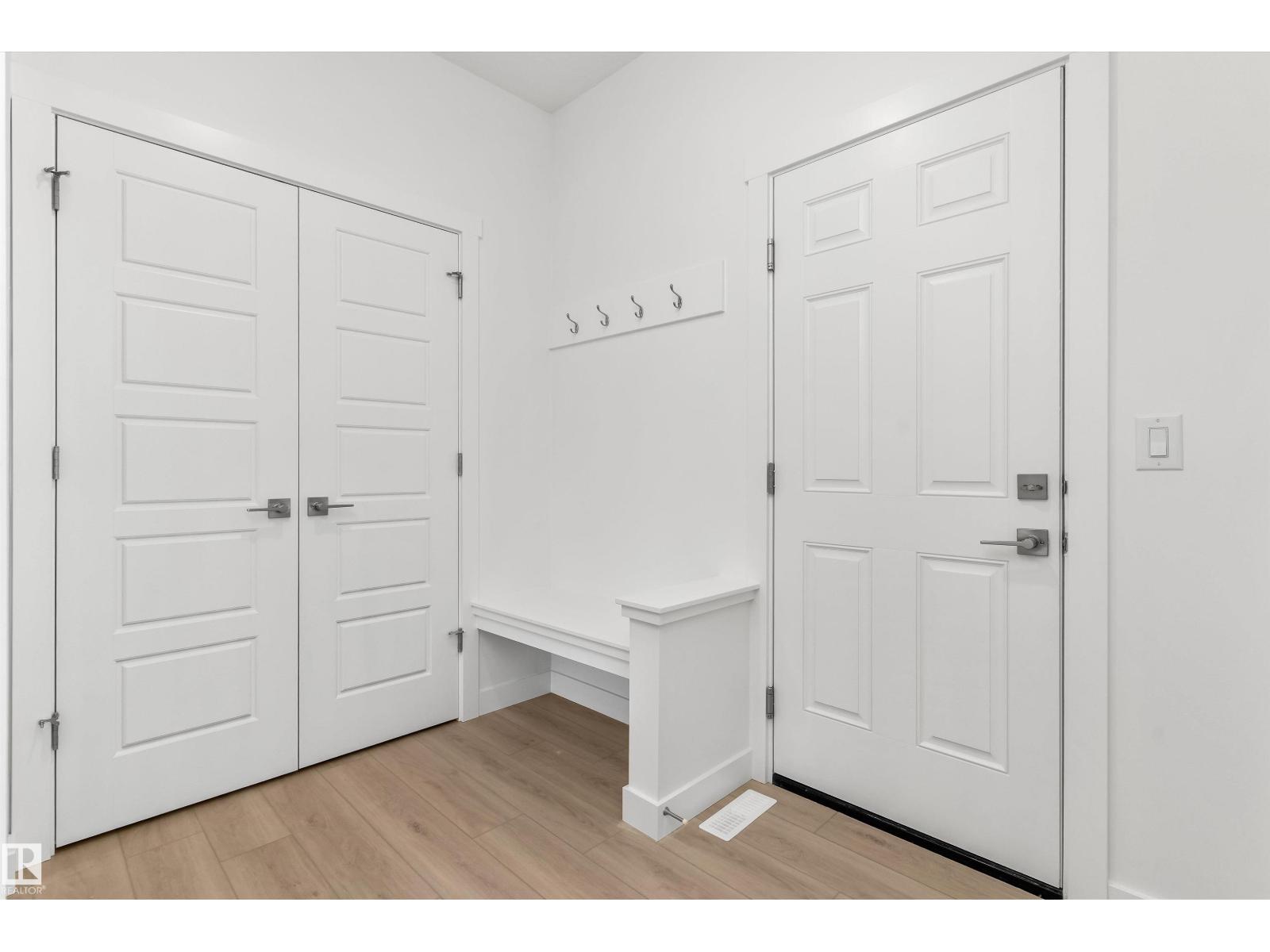 142 SOUTH RAVINES DR