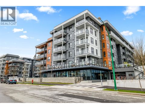 408 3596 MALSUM DRIVE North Vancouver BC V7G0B2