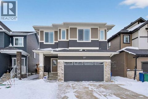 553 Baywater Manor SW Airdrie AB T4B5R7