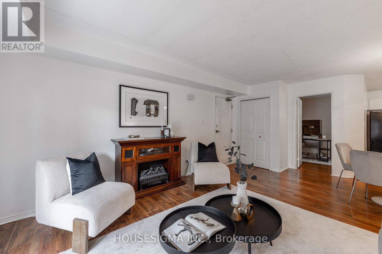 117 - 2010 CLEAVER AVENUE
