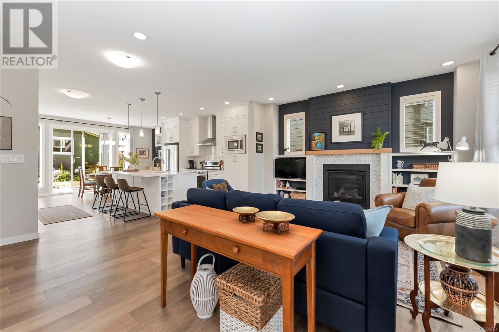 141 Caspian Dr