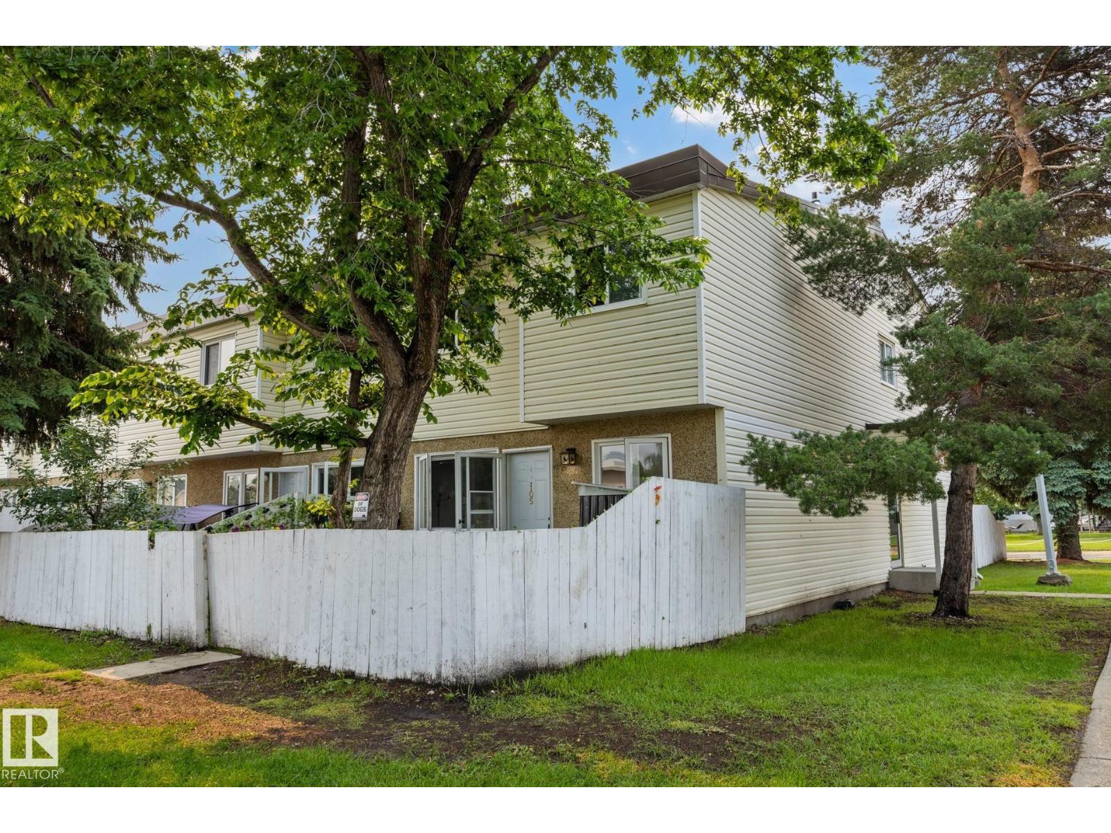#105 16428 109 ST NW