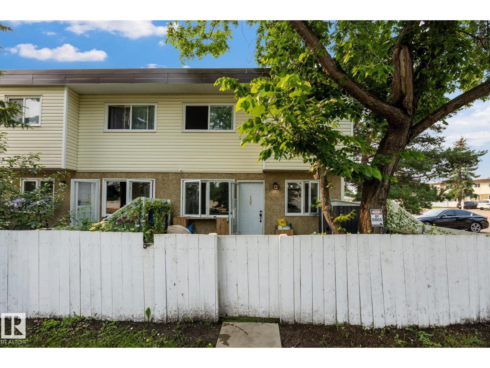 #105 16428 109 ST NW