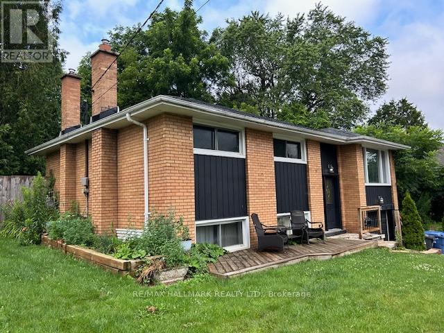 66 ROSEWOOD AVENUE