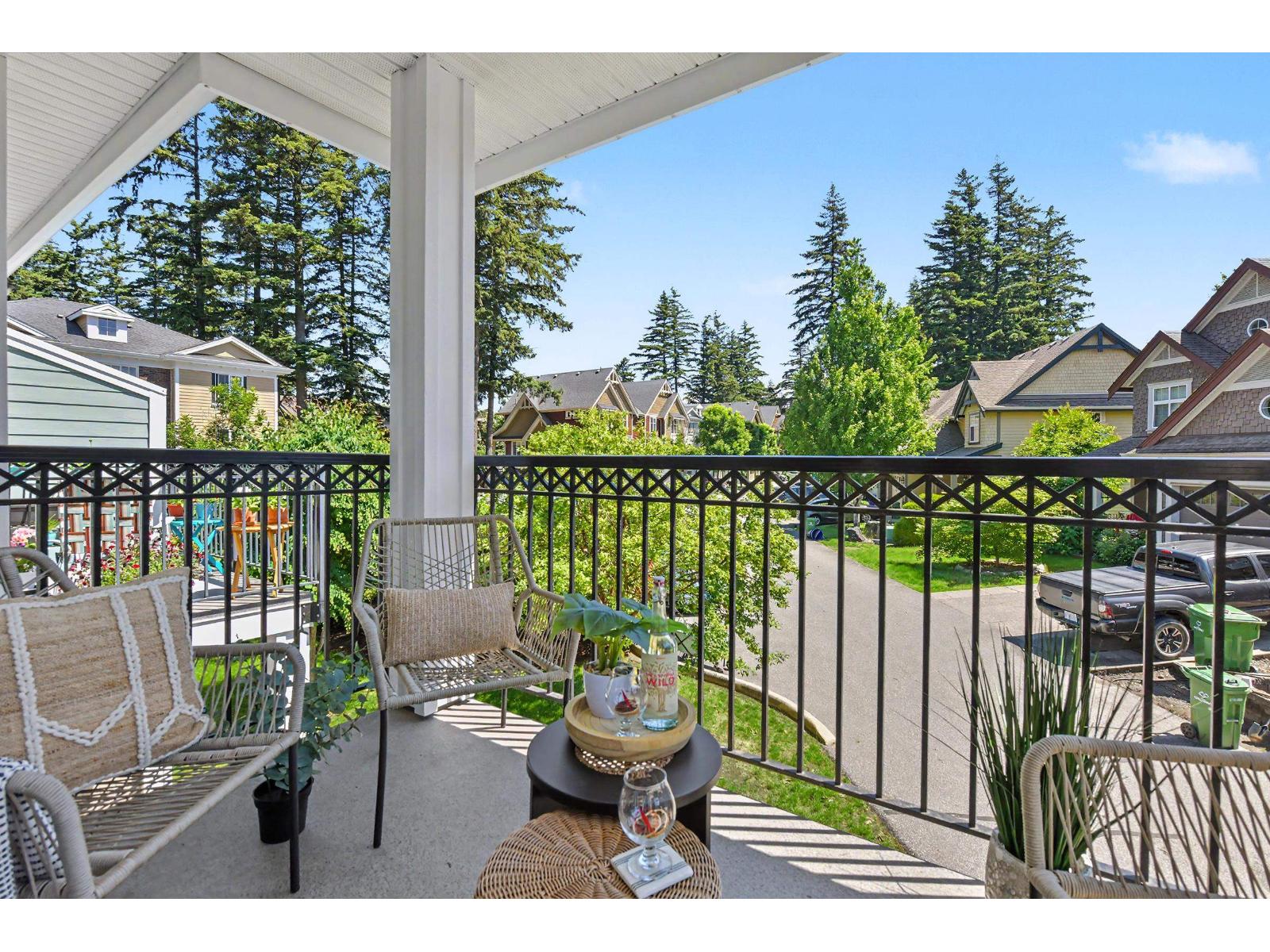 37 5805 SAPPERS WAY|Garrison Crossing