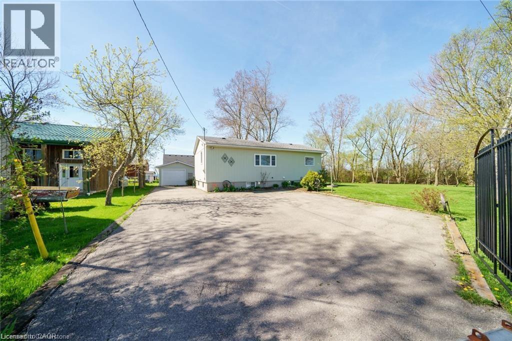 2970 LAKESHORE Road