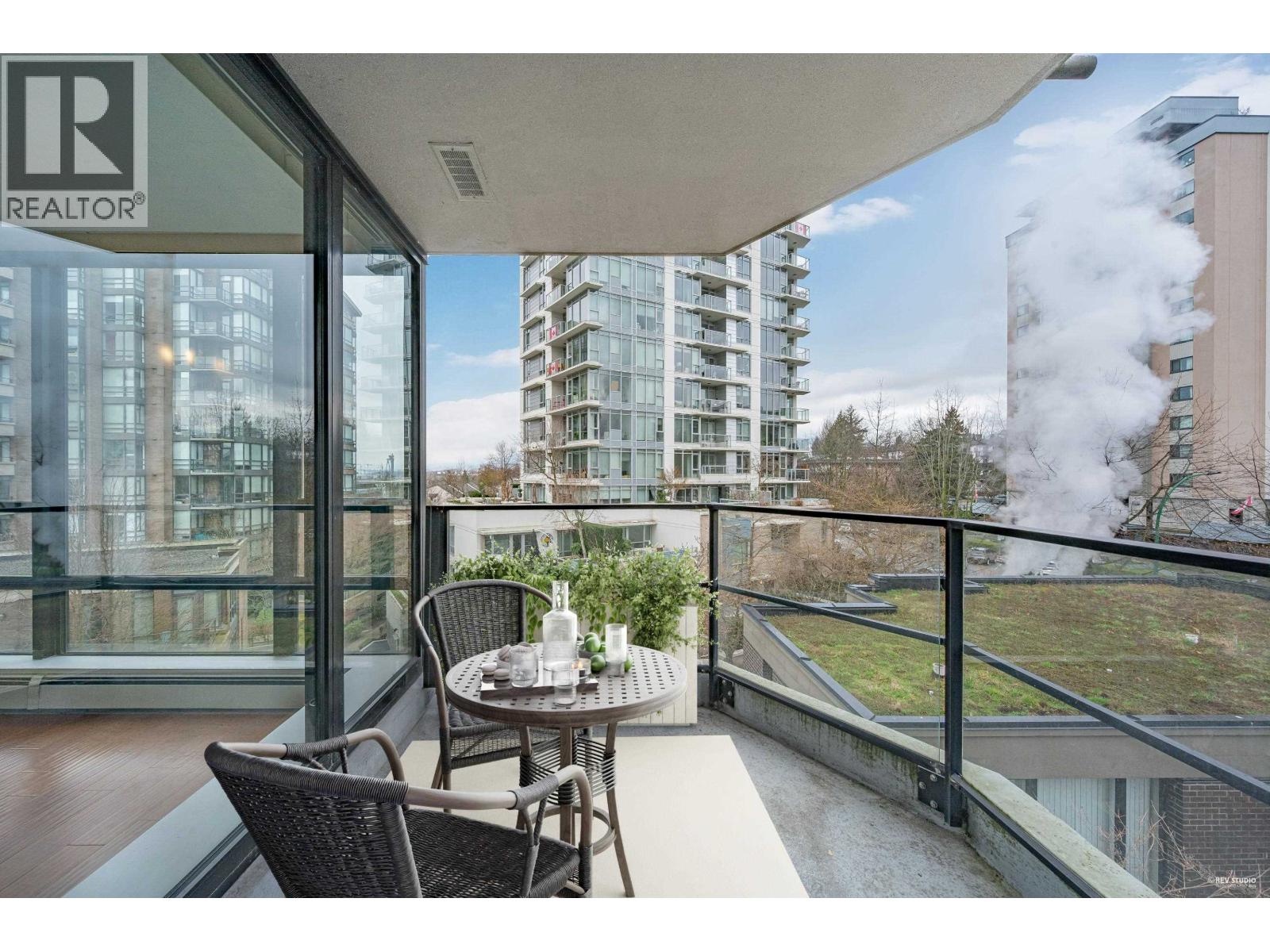 605 151 W 2ND STREET