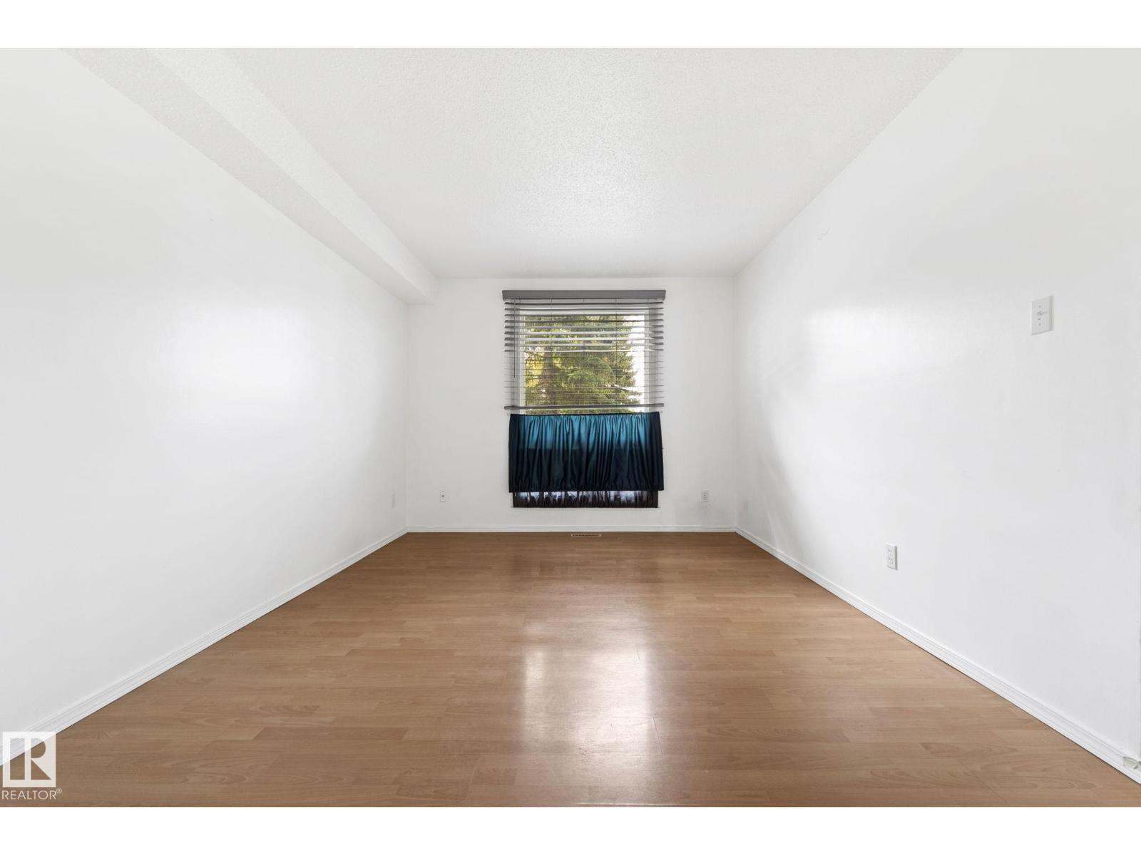 3122 142 AV NW