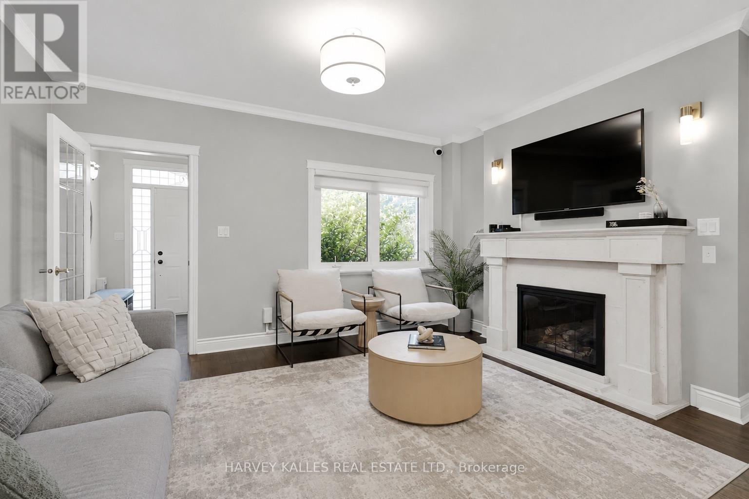86 WOBURN AVENUE