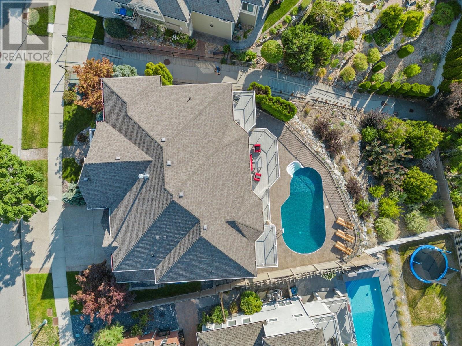 374 Quilchena Drive