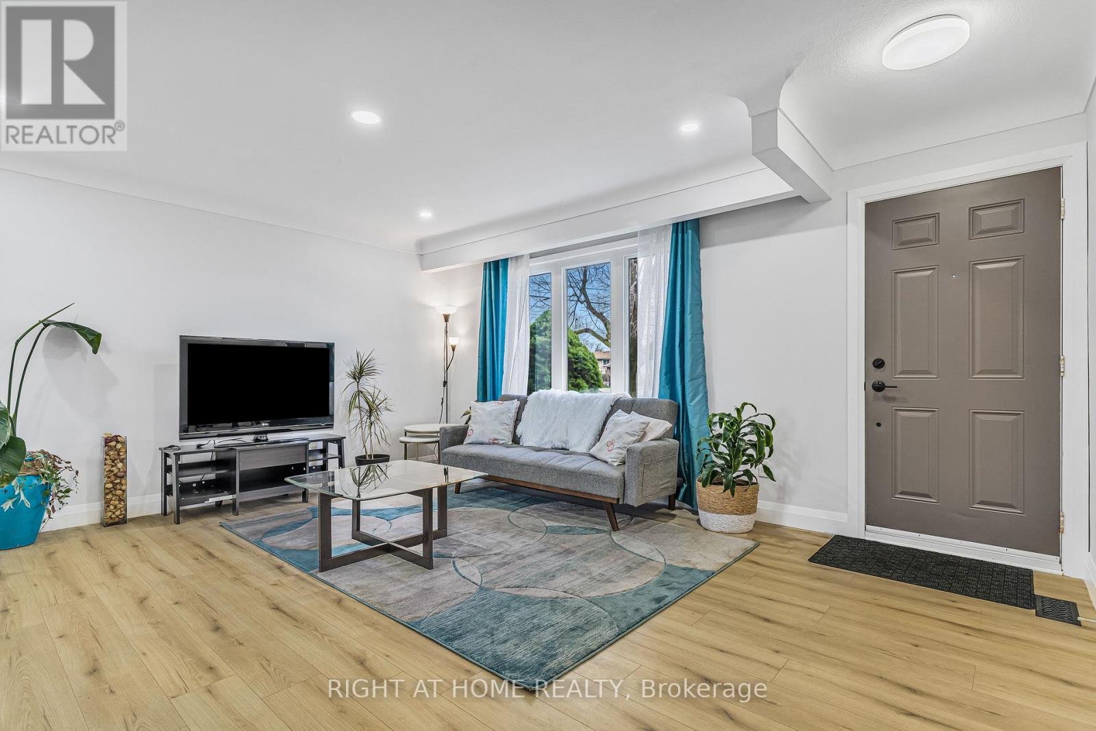 3 NORTHGATE DRIVE