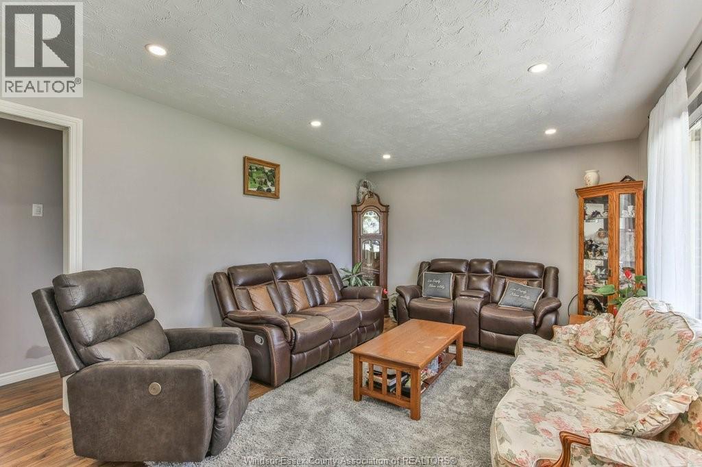 6551 Springfield ROAD