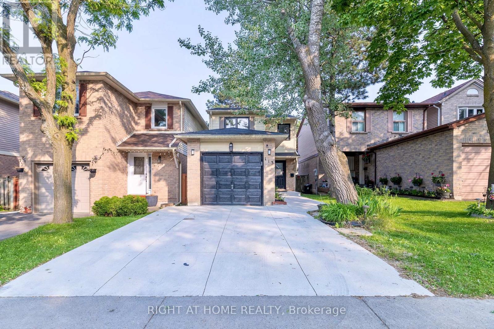 7 - 113 ALFORD CRESCENT