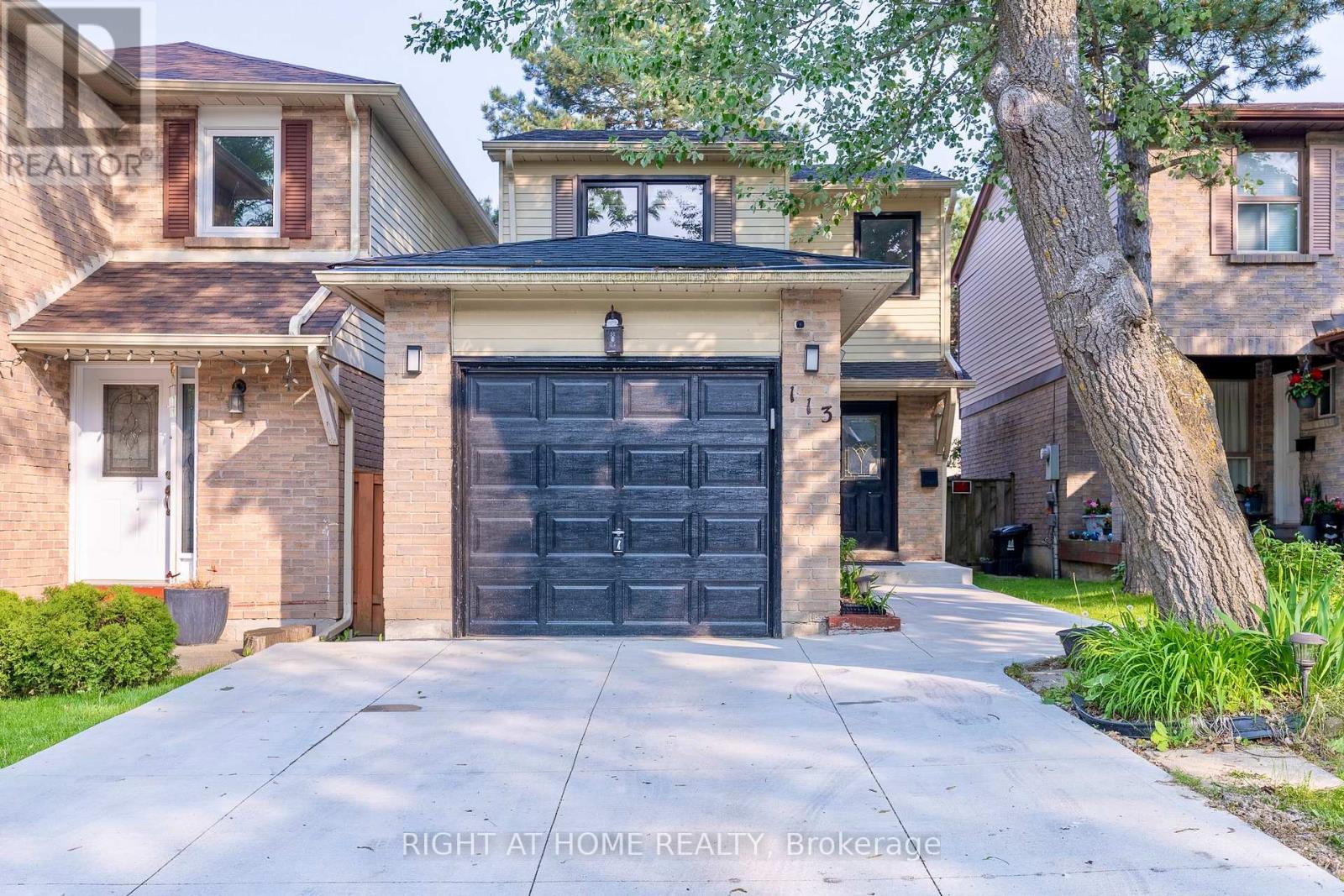 7 - 113 ALFORD CRESCENT
