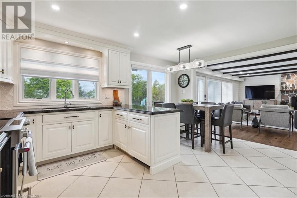 10 AZALEA Court