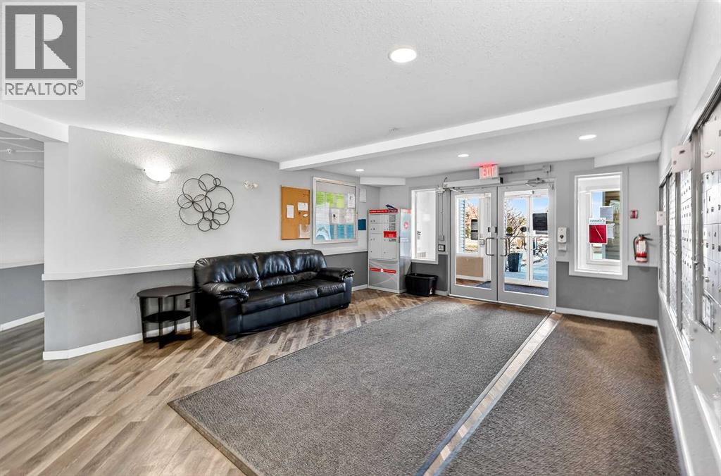 224, 1717 60 Street SE