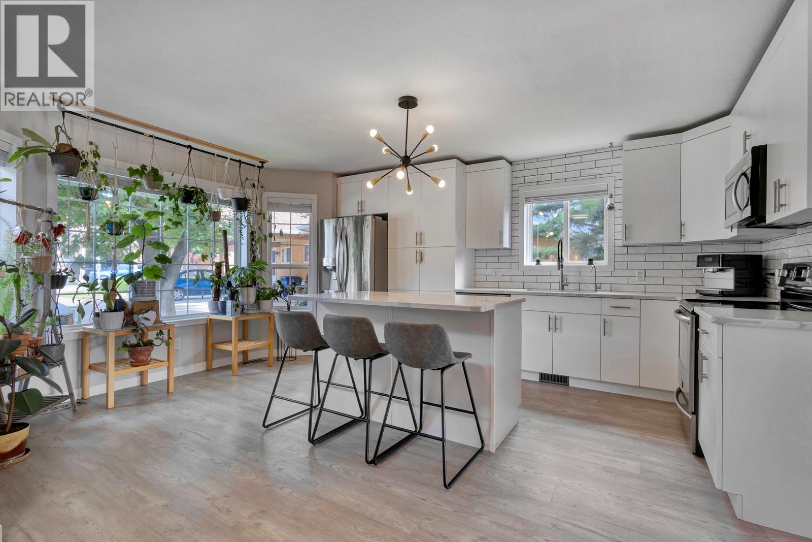 2210 Louie Drive Unit# 6