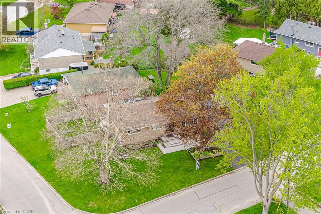 1376 ROYAL Drive