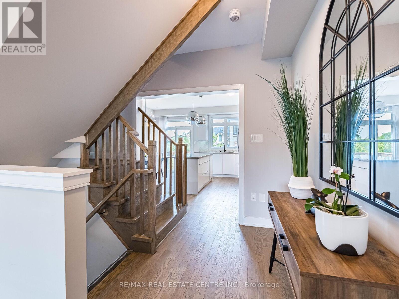 1170 BEACHCOMBER ROAD