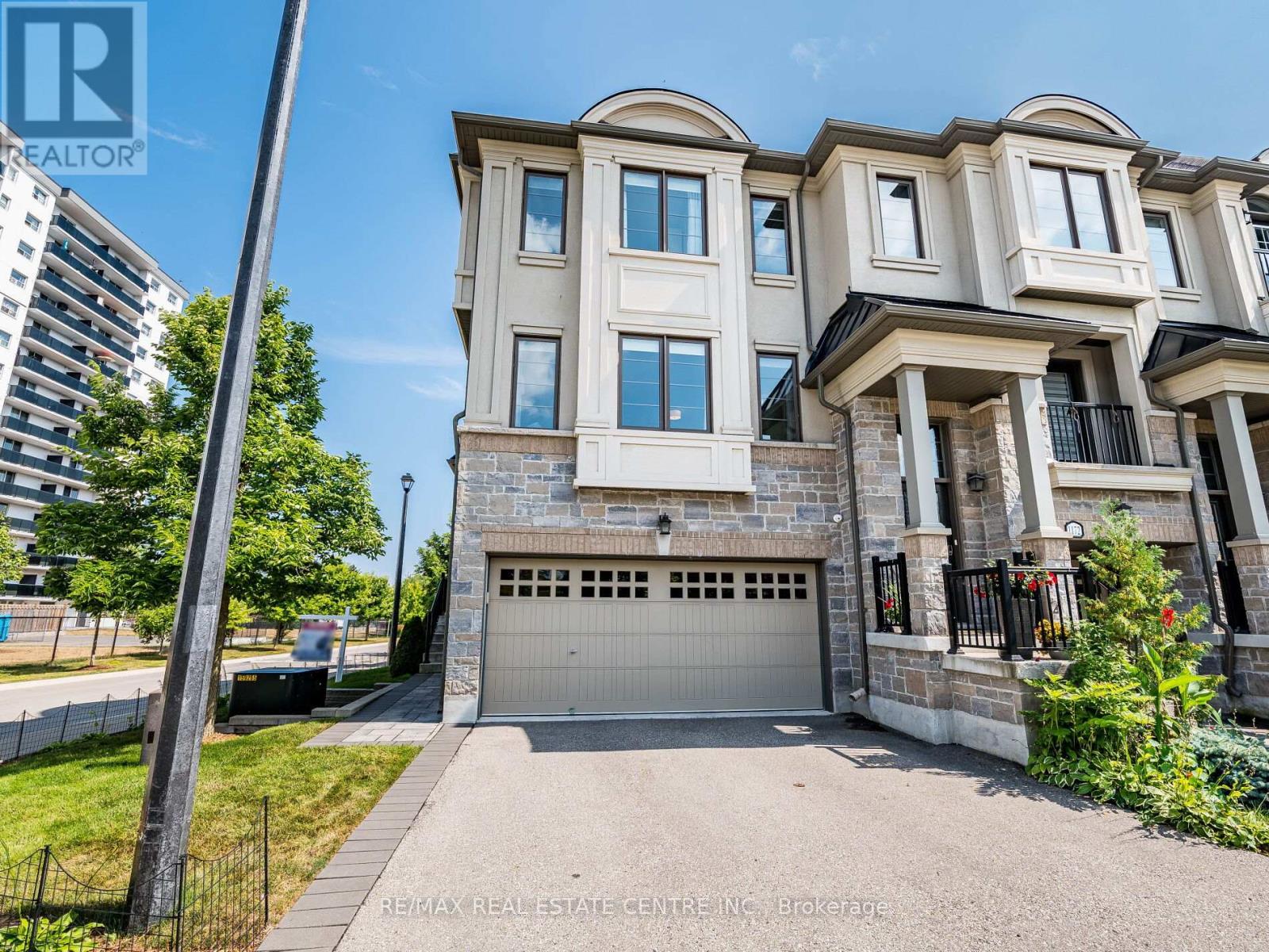 1170 BEACHCOMBER ROAD