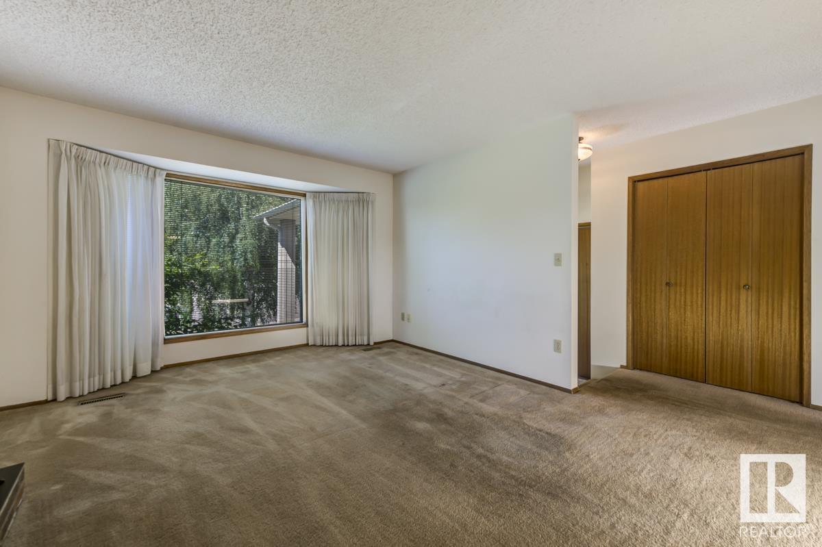 1907 111A ST NW