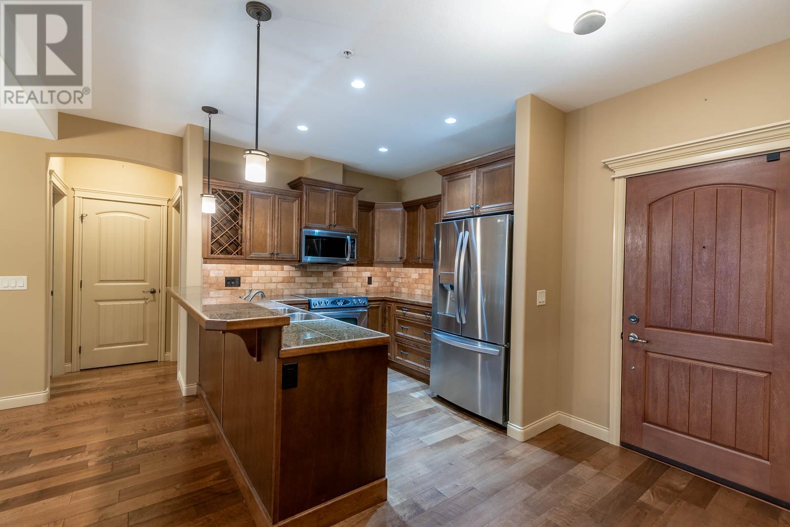 2770 Auburn Road Unit# 206