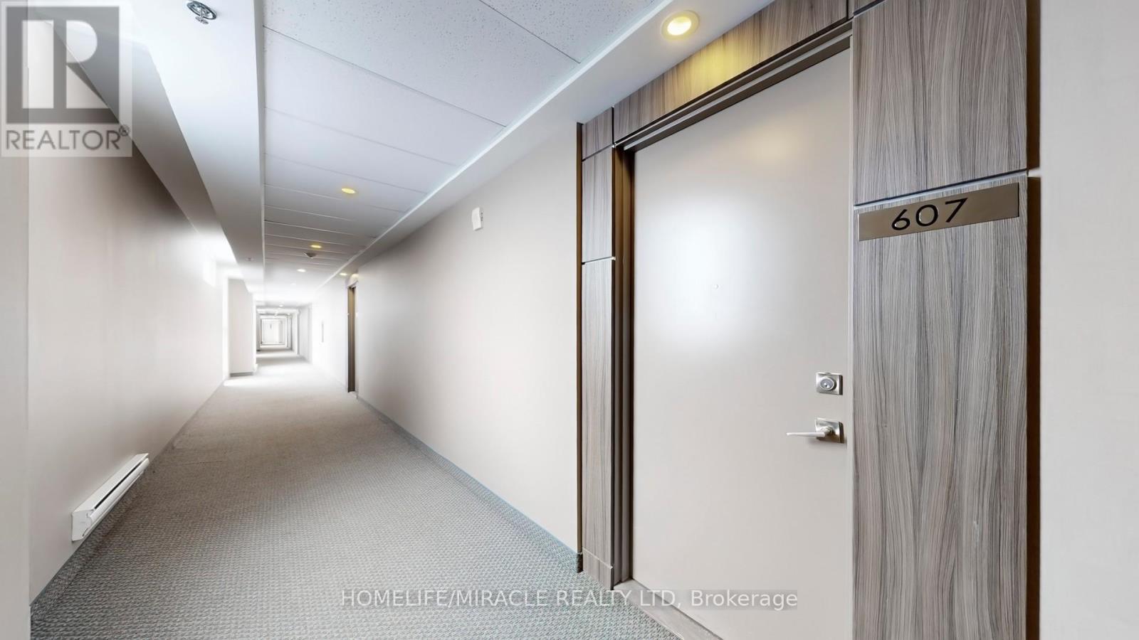 607 - 560 NORTH SERVICE ROAD