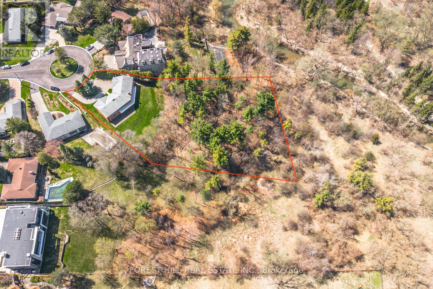10 COURTWOOD PLACE