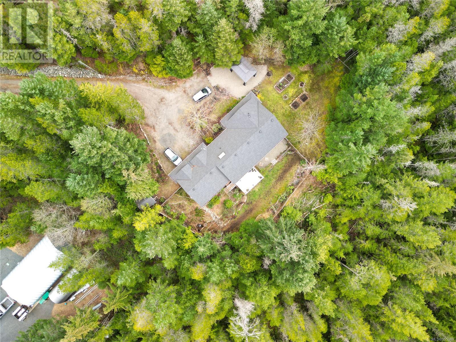 1301 Meadowood Way