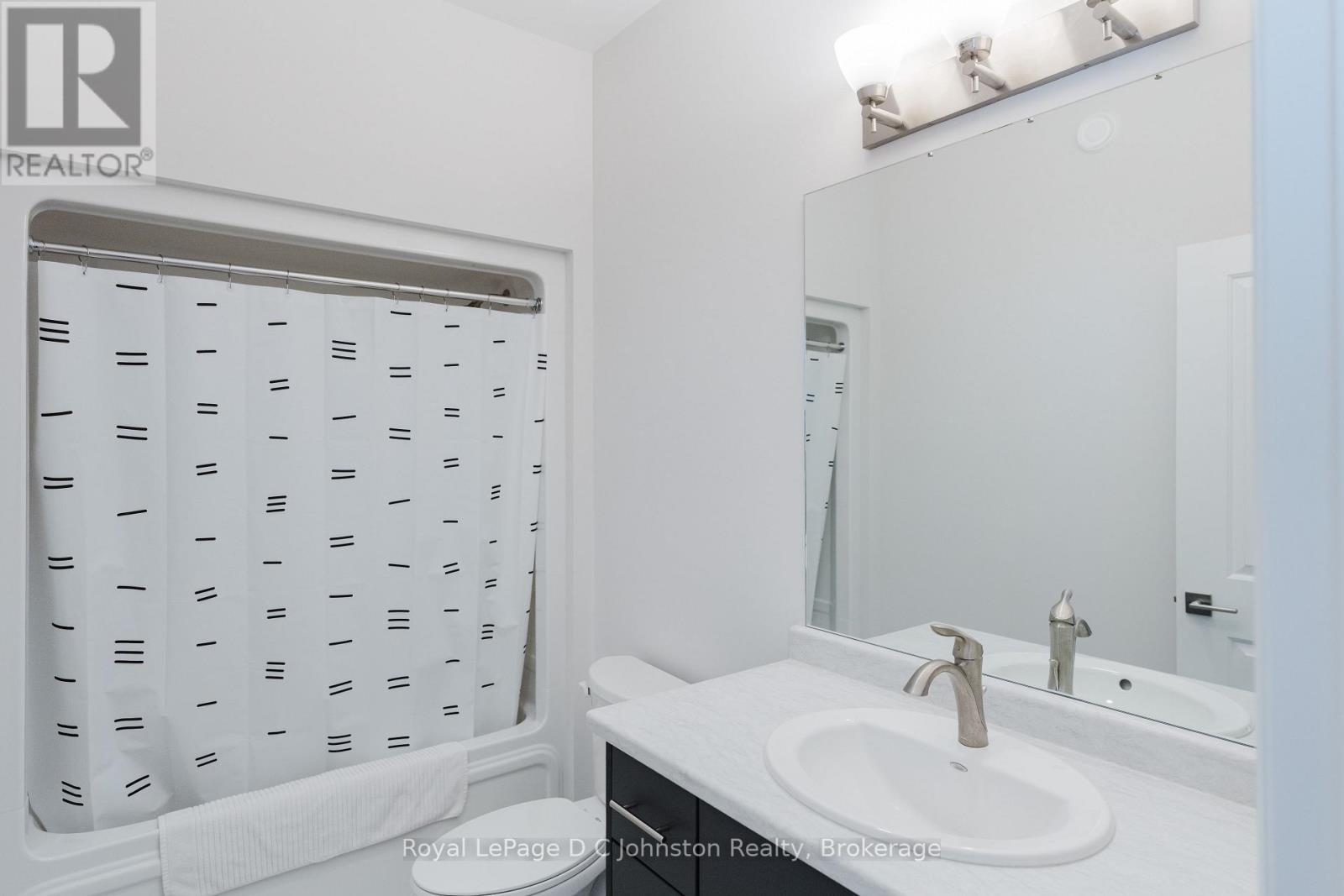 #1 & #2 - 400 MARY ROSE AVENUE
