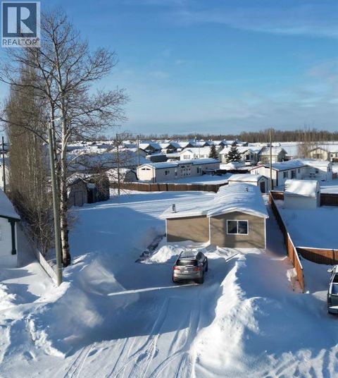 10717 102 Ave La Crete AB T0H2H0