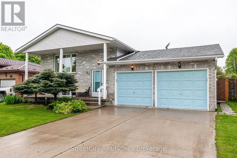 43 FREELAND DRIVE Stratford ON N4Z1H1