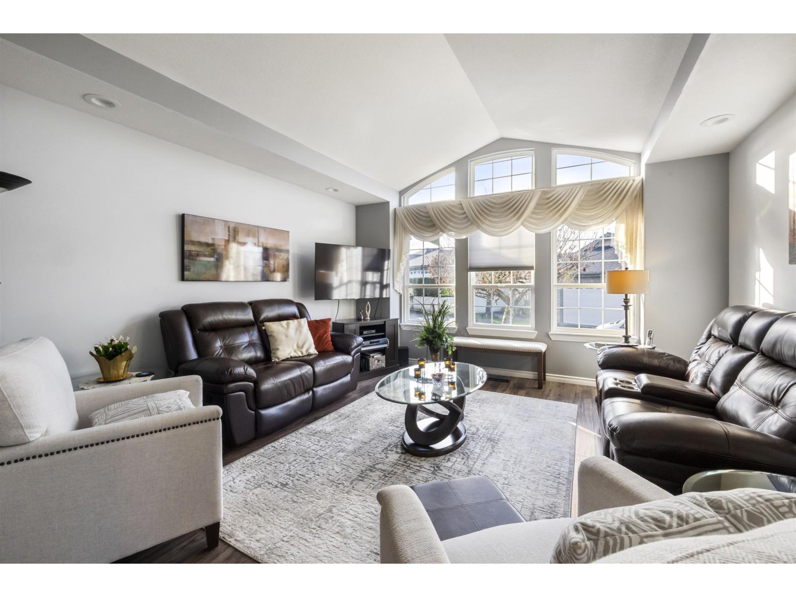 23 32777 CHILCOTIN DRIVE