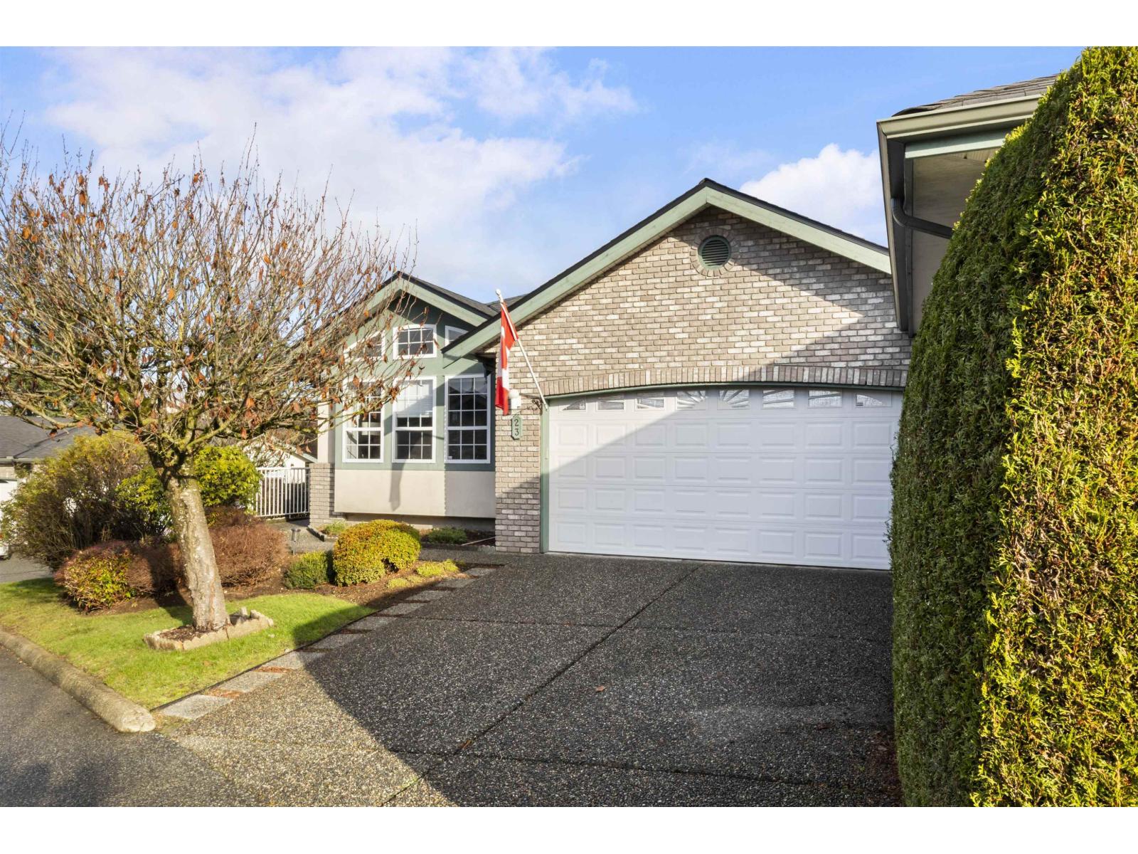 23 32777 CHILCOTIN DRIVE