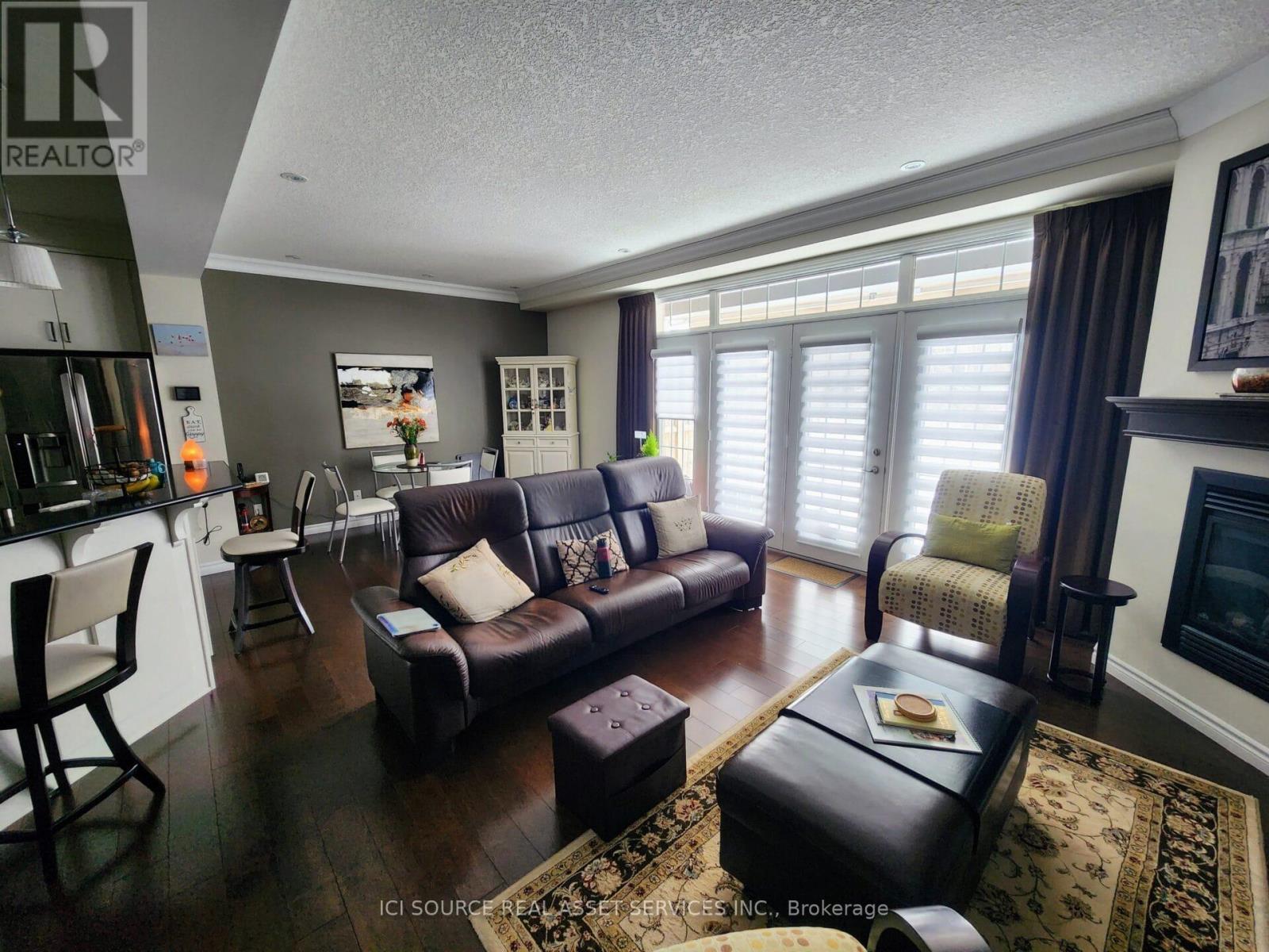 10 - 435 WINCHESTER DRIVE