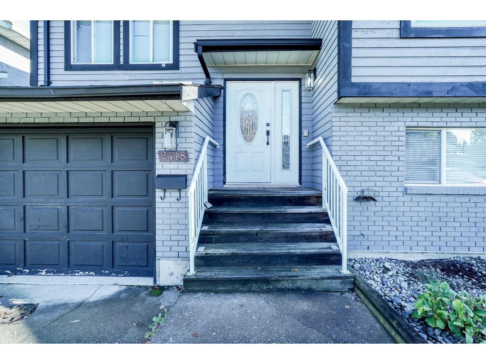 2418 WAYBURNE CRESCENT